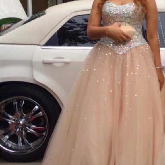 Prom Dress - Picture 2 of 5